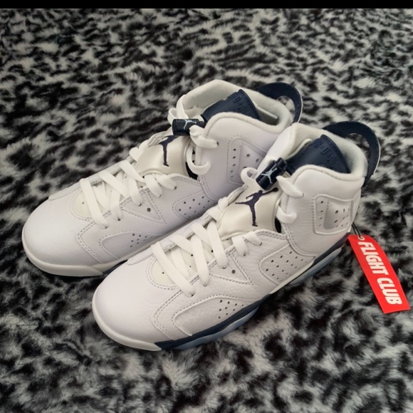 Air Jordan Retro (GS) Midnight Navy Size 5y